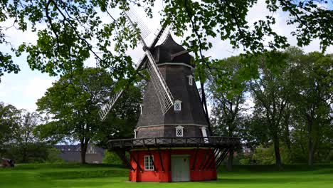 Picturesque-old-windmill-in-Kastellet-at-windy-day,-Copenhague