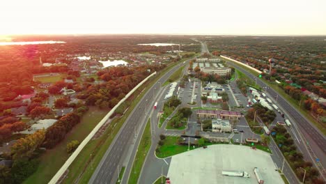 Plaza-De-Servicio-Del-Lago-De-Turquía,-Vista-Aérea-De-Orlando,-Florida,-4k