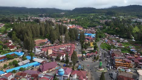 City-or-Kota-of-Berastagi,-main-tourist-district