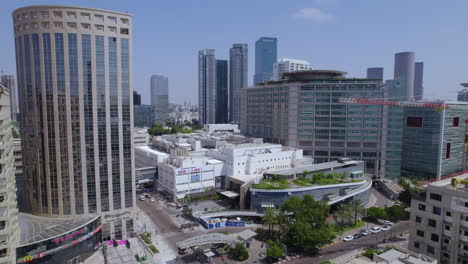 Tel-Aviv-Sourasky-Medical-Center-–-Ichilov-Hospital-on-a-bright-summer-day---track-shot-to-the-right