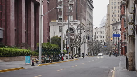 Quiet-Streets-of-Downtown-Shanghai-Days-Before-Covid-19-Lockdown-in-2022
