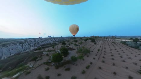 balloon-trip-over-cappadocia-turkey,-360-valleys-and-rocks