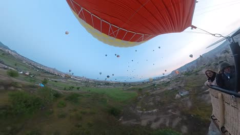 Ballonfahrt,-Täler-Und-Felsen,-über-Kappadokien,-Türkei