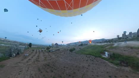 Viaje-En-Globo-Sobre-Capadocia-Turquía,-Monte-Tauro