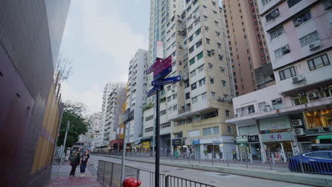 Disparo-De-Cardán-Recorrido-Por-La-Plaza-Uptown-De-Hong-Kong