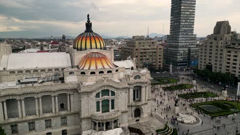 Arte-Altísimo:-Palacio-De-Bellas-Artes-A-Través-De-Lentes-De-Drones,-Ciudad-De-México