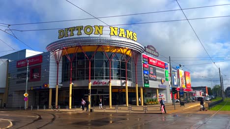 Centro-De-La-Ciudad-De-Daugavpils-Centro-Comercial-Dítton-Nams-Letonia-Exterior