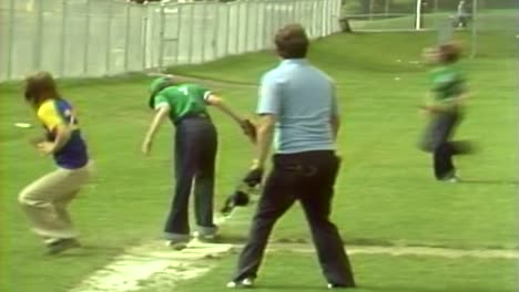 1970s-UMPIRE-CALLING-A-LITTLE-LEAGUE-BASEBALL-GAME