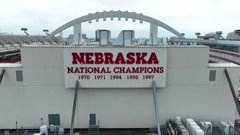 Nebraska-Cornhuskers-stadium