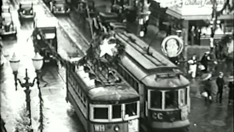 Straßenbahnwagen-Aus-Den-1930er-Jahren-Auf-Der-Stadtstraße