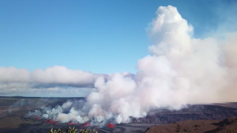 Gimbal-weite-Aufnahme-Von-Rauch-Und-Nebel,-Etwa-Eine-Stunde-Nach-Beginn-Des-Kilauea-Ausbruchs-Im-September-2023-Auf-Der-Insel-Hawaii