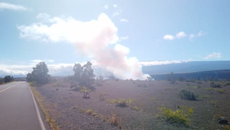 Gimbal-Aufnahme-Im-Anflug-Auf-Kilauea,-Nur-Wenige-Augenblicke-Nachdem-Der-Vulkan-Im-September-2023-Auf-Der-Großen-Insel-Hawaii-Auszubrechen-Begann