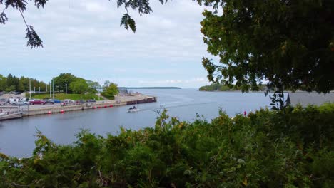 Alquiler-De-Kayaks-Y-Canoas-En-La-Bahía-Georgiana-De-Ontario,-Canadá.