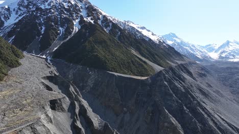 Antena-Del-Gran-Deslizamiento-En-El-Glaciar-Tasman,-Parque-Nacional-Aoraki,-Nueva-Zelanda