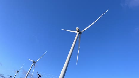 Smartphone-angle-of-wind-farm-turbines