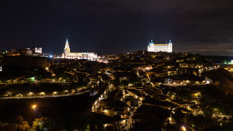 Panoramic-timelapse-of-Toledo-imperial-city--during-nighttime
