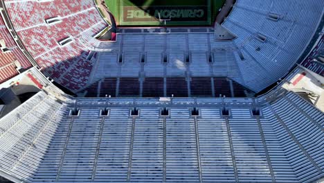 Campo-Aéreo-Aéreo-En-El-Estadio-De-Fútbol-Bryant-Denny-De-La-Universidad-De-Alabama-En-Tuscaloosa,-Alabama