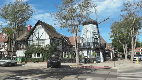 Solvang-town-with-danish-architecture