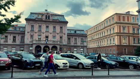 Sarajevo---Baščaršija,-Teleobjetivo,-Tomas-Cinematográficas,-Visitas-A-Mezquitas,-Iluminación-Cinematográfica,-Descubrimientos-De-Fortalezas,-Torre-Del-Reloj,-Paseos-Por-Cementerios,-Amaneceres,-Lugares-Emblemáticos