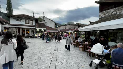 Sarajevo:-Lateinische-Brücke,-Uhrturm,-Gazi-Husrev-Beg-Moschee,-Olympischer-Geist,-Sebilj-Brunnen