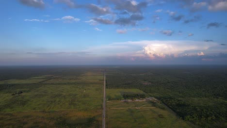 Toma-De-Drone-De-La-Zona-Rural-De-Yucatán,-México.