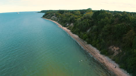 Aerial-panoramic-view-of-beautiful-cliff-near-the-baltic-sea-in-Mechelinki,-Poland