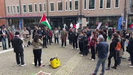 Speeches-During-Palestina-Demonstration,-People-Supporting-Palestina-During-Manifestation,-Wide-Shot