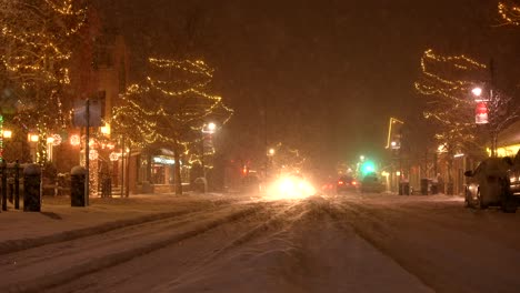 Navidad-En-Canmore,-AB-En-Una-Tormenta-De-Nieve-Invernal-épica