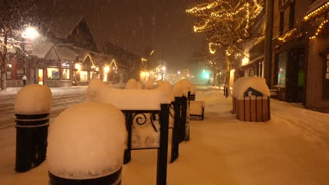 Tormenta-De-Nieve-De-Invierno-Navideño-En-Canmore,-Ab