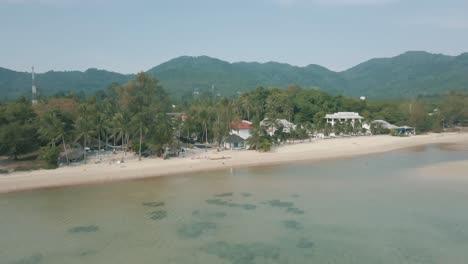 Epische-Drohnenaufnahmen-Des-Wunderschönen-Strandes-Und-Der-Küste-In-Koh-Phangan,-Thailand