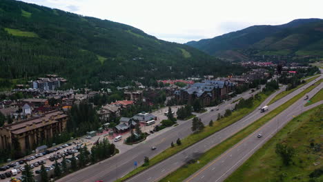 Aerial-view-of-traffic-on-interstate-70,-summer-day-in-Vail,-Colorado,-USA