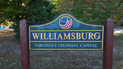 Williamsburg-sign