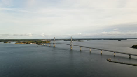 Cinematic-establishing-shot-of-Replot-Bridge,-tranquil-archipelago,-panorama