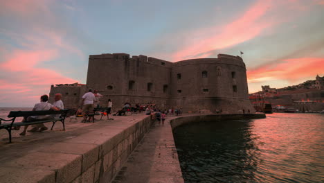 Die-Historische-Mauer-Der-Altstadt-Von-Dubrovnik,-Kroatien.