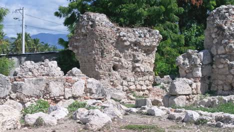 Sideways-old-remains-of-tomb-of-chieftain-Enriquillo,-historic-burial-site