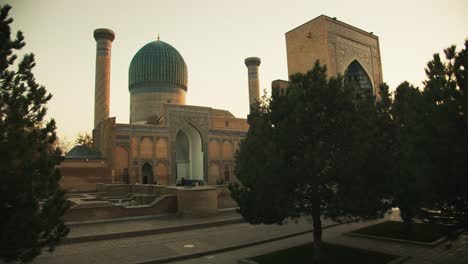 Samarkand,-Amir-Temur-Mausoleum-Usbekistan,-Erbaut-1404,-Video-41-Von-46