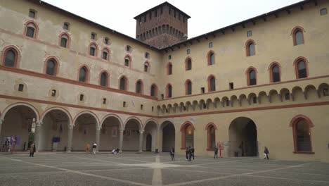 Courtyard-of-the-ancient-castle-Castello-Sforzesco-in-the-historic-center-of-Milan,-Italy