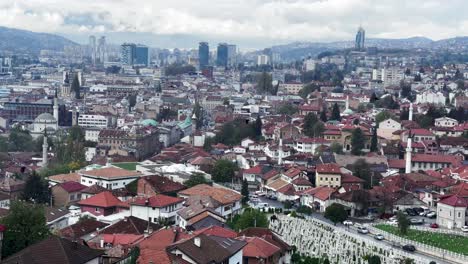 Sarajevo:-Las-Vistas-Históricas-De-Baščaršija-Resuenan-Con-El-Espíritu-Animado-Del-Patrimonio-Cultural-De-Sarajevo