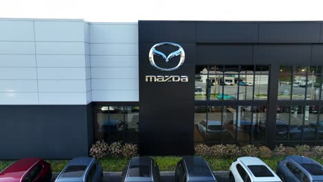 Concesionario-De-Coches-Mazda