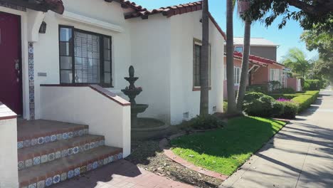 Residential-street-in-Coronado-island-San-Diego