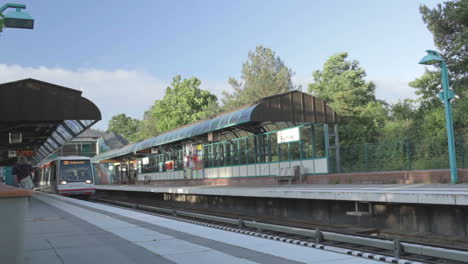 Hamburger-U-Bahn-Station-Im-Freien