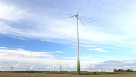 Turbina-Eólica-En-La-Versión-De-Campo-Pal