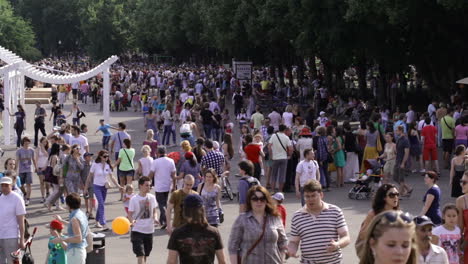 People-walking-at-Park-Kultury-in-Moscow-Russia