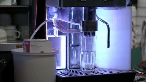 Making-cocoa-in-coffee-machine