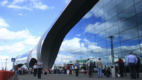 Time-lapse-of-airport-Domodedovo-Moscow