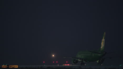 Night-departure-of-S7-Airlines-plane