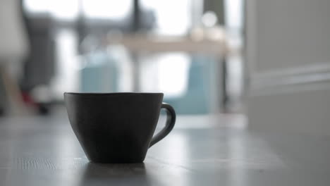 Hot-morning-coffee-on-the-table