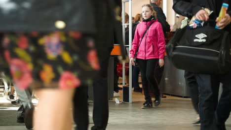 People-entering-and-leaving-supermarket