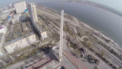 Flying-over-city-waterfront-in-Volgograd-Russia