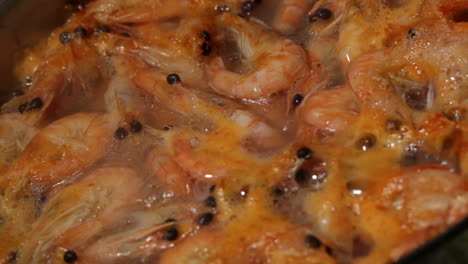 Background-Shrimp-are-simmered-in-a-saucepan